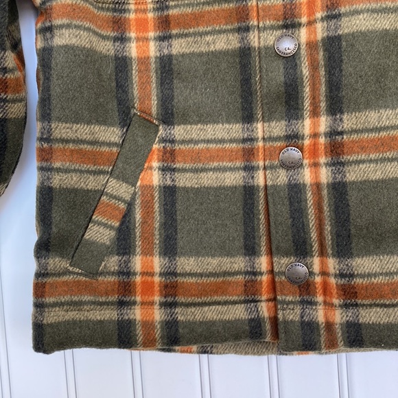 Old Navy Plaid Shacket - Picture 4 of 9